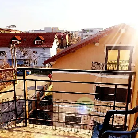 V By The Sea - Nord Apartmán Mamaia
